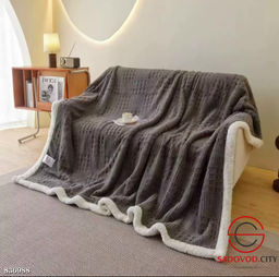 Плед из велсофта в подарочной упаковке