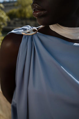SATIN TOP WITH HARDWARE - Zara фото 5