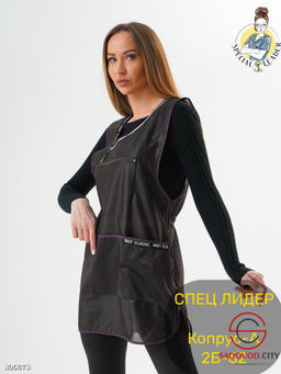 Сарафан имеет боковую молнию, 4 кармана и нагрудный карман на молнии - Bruno фото 15