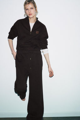 SWEATSHIRT WITH PATCH AND ZIP - Zara фото 12