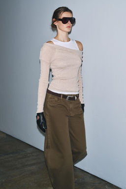 ASYMMETRIC LAYERED-EFFECT T-SHIRT - Zara фото 2