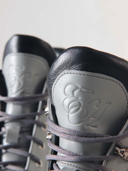 Ботинки 261.uno2bl. серый черный/Байка