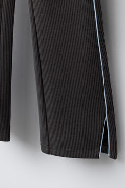 PANTAL?N RIB FLARE CON MODAL / Chocolate