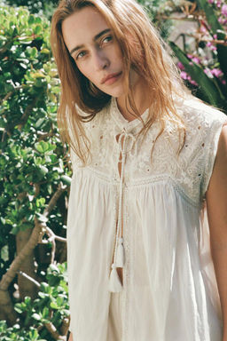 LIMITED EDITION LACE EMBROIDERED TOP - Zara фото 5