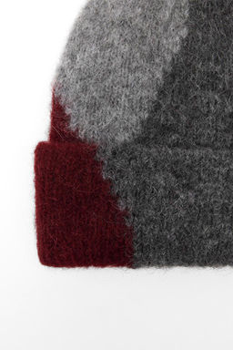 ALPACA PRINT BEANIE - Zara фото 6