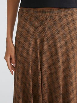 Beli Lastikli Ekose Etek