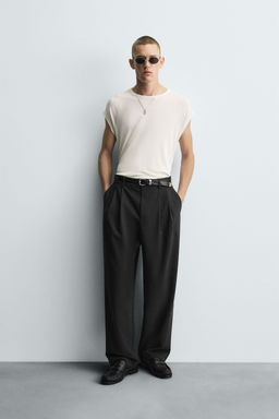 PLEATED WIDE-LEG TROUSERS