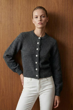 Antrasit Yumusak Dokulu Mucevher Dugmeli Ceket Gorunumlu Triko H?rka TWOAW21HI0034