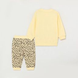 CRB wear/CWNG 90063-30-299 Комплект для девочки (джемпер, брюки), светло-желтый/Ex.Cherubino фото 2