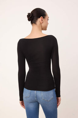 Wardrobe Essentials Siyah Yumusak Dokulu Kay?k Yaka Triko Kazak TWOAW26KZ00293