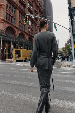 SOFT-TOUCH PLAIN KNIT MIDI SKIRT - Zara фото 5