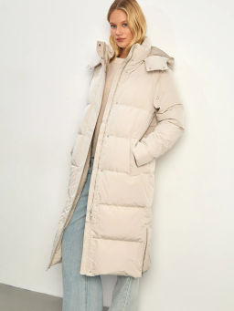 Пуховик с капюшоном - Emka фото 2