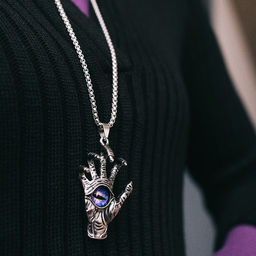 Кулон амулет на цепочке «Око в ладони», фиолетовый в чернёном серебре, 70 см