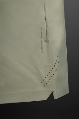 LIGHTWEIGHT PERFORATED SHORTS - Zara фото 11