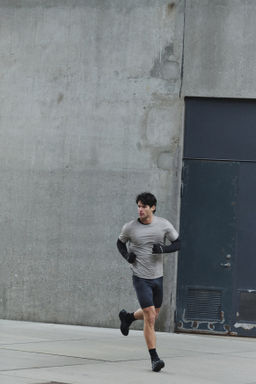Camiseta de deporte de malla con DryMove - H&m фото 13