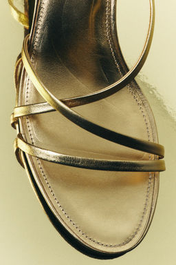 LEATHER KITTEN HEEL SANDALS - Zara фото 14