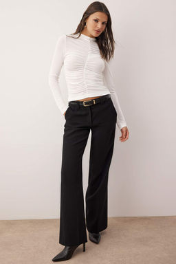 Siyah Buzgu Detayl? Dik Yaka Vucuda Oturan Esnek Orme Bluz TWOAW26BZ00124 - Trendyolmilla фото 10