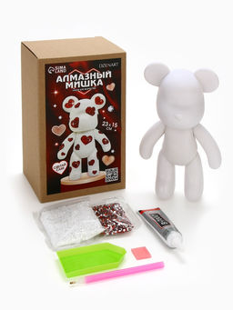 Алмазная мозаика на фигурке с полным заполнением Медведь с сердечками