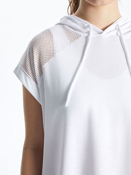 Kap??onlu File Detayl? Kad?n Spor Ti??rt