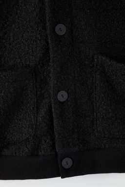 Siyah Oversize/Genis Kesim V Yaka Dugmeli Kal?n H?rka TMNAW26HI00004