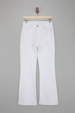 Beyaz Yuksek Bel Comfort/Esnek Ispanyol Paca Flare Jeans TWOAW26JE00047
