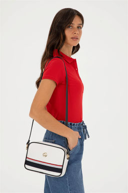 Женская белая сумка через плечо Неожиданная скидка в корзине