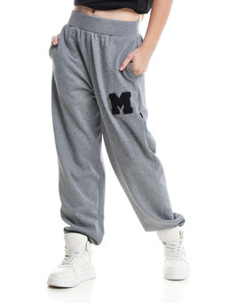 Брюки спортивные с эмблемой 22-7611 светло-серый меланж - Mini maxi фото 16