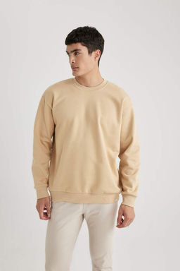 Базовый свитшот Oversize с круглым вырезом