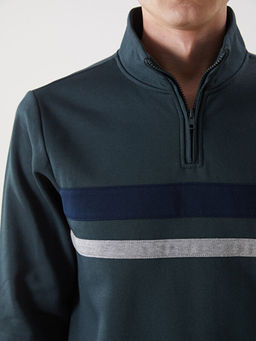 Dik Yaka Uzun Kollu ?izgili Erkek Sweatshirt