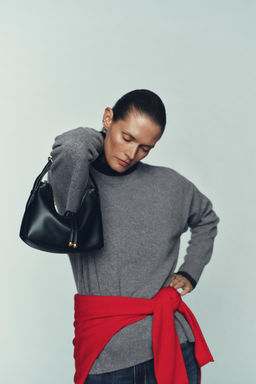 MINI BUCKET BAG WITH BALL DETAIL - Zara фото 3