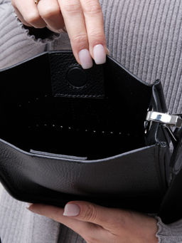 Сумка кожаная Azaro 30996 черный