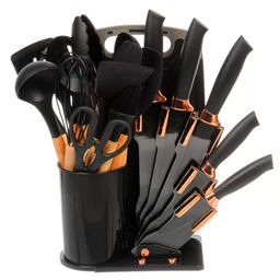 Набор кухонных принадл.19 предметов силикон бамбук на подставке с доской черный (503087) /DANIKS/