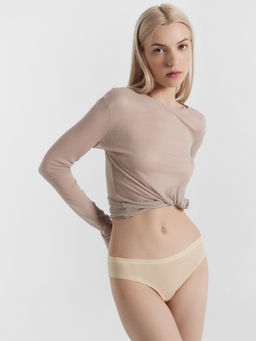 Цена за 2 штуки! Трусы женские слипы в бежевом цвете