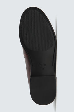 MOCAS?N DESGASTADO ANTIFAZ / Rojo Burdeos - Zara фото 4