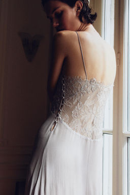 VESTIDO LARGO VISCOSA 100% ENCAJE / Gris - Zara фото 3