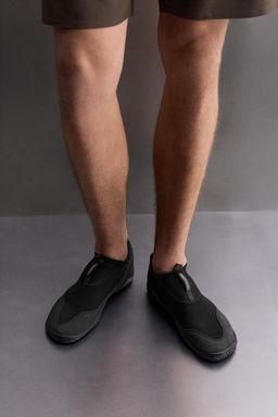 WATER SHOES X VIBRAM® - Zara фото 3