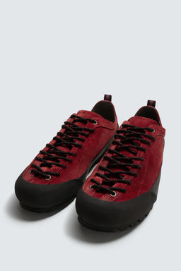 LEATHER TRAINERS WITH VIBRAM® SOLE AARON LEVINE X ZARA
