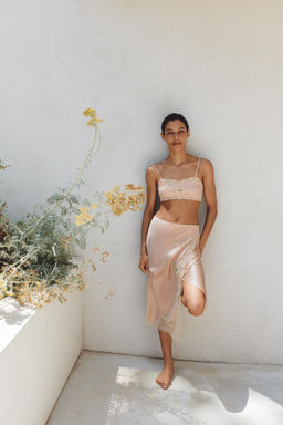 FALDA MIDI SEDA 100% ENCAJE / Rosa tiza