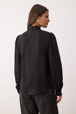 TRENDYOLMILLA Ekru Yakada Fular Detayl? Regular Normal Kal?p Dokuma Gomlek TWOSS21GO0098  фото 16