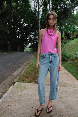TOP HALTER SATINADO / Rosa / Lila