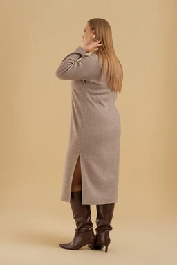 Платье женское. Цвет как на фото 1