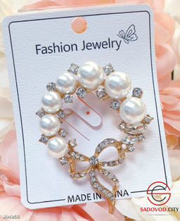 брошка женская на булавке