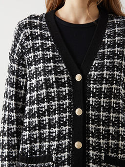 V Yaka Desenli Kad?n Triko H?rka