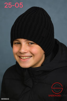 Шапки для зимы, внутри подкладка на флисе