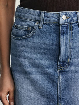 Джинсовая юбка миди с разрезом спереди / Zarina  фото 6