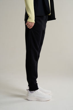 Брюки трикотажные Черный TRN ESSENTIAL Knit Track Pants