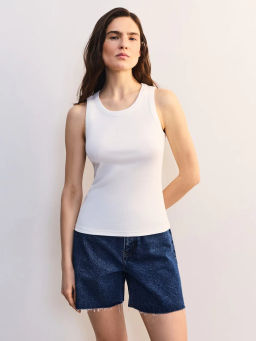 Базовая майка с вырезом халтер TOP0526-1 / Zarina