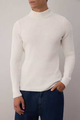 TRENDYOL MAN Ekru Slim Fit Pamuklu Yar?m Bal?kc? Yaka Fitilli Orgu Kazak TMNAW21KZ0568 - Trendyolmilla фото 90