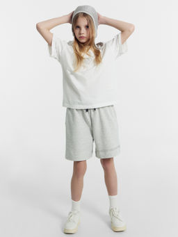 Шорты для девочек серые с печатью