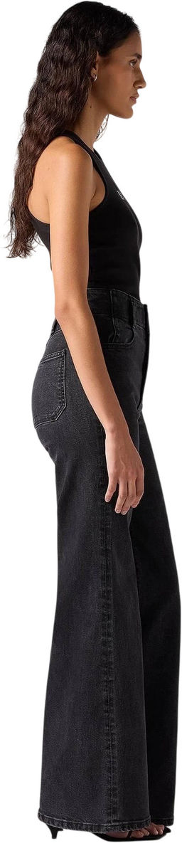 Джинсы женские